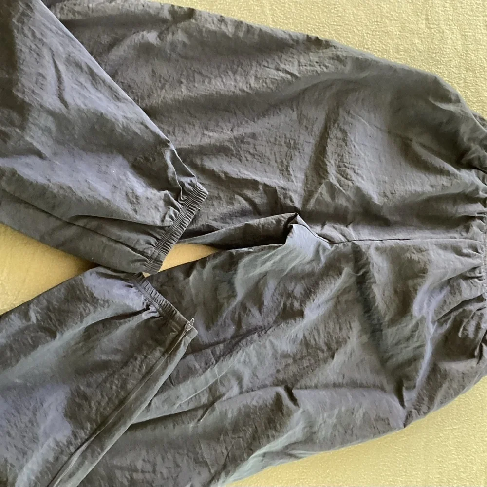 90s Nike grey tag track pants navy blue XL comfortable baggy hipster basketball